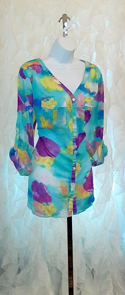 Sienna Rose Button Down Top L