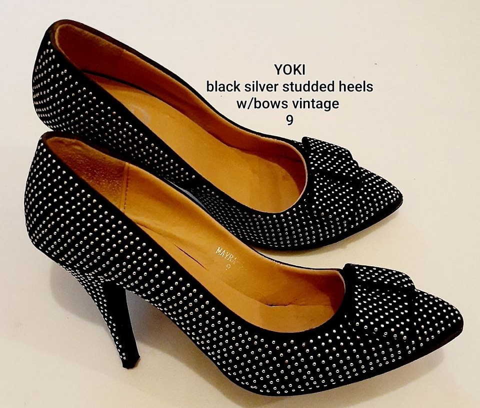 SOLD (buyer Detroit) vintage black silver studded heels 9